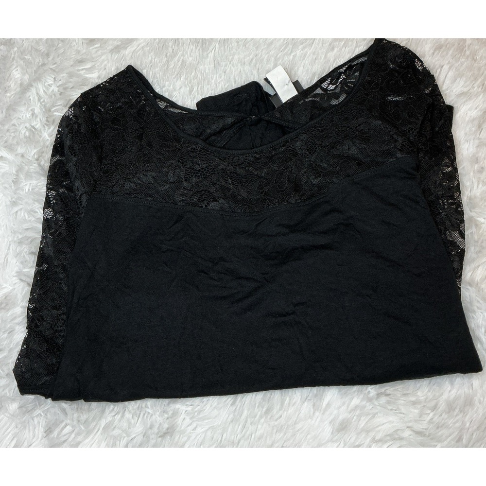 Torrid Women's Xl‎ Longsleeve Lace with Flare Sleeve Black keyhole button Blouse